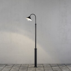 Modern led pole lamp made of aluminium in black and glass...