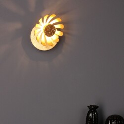 LED Wandleuchte Bloom in Gold 5W 300lm