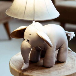 LED Bobby Der Elefant in Grau 5,4W 470lm